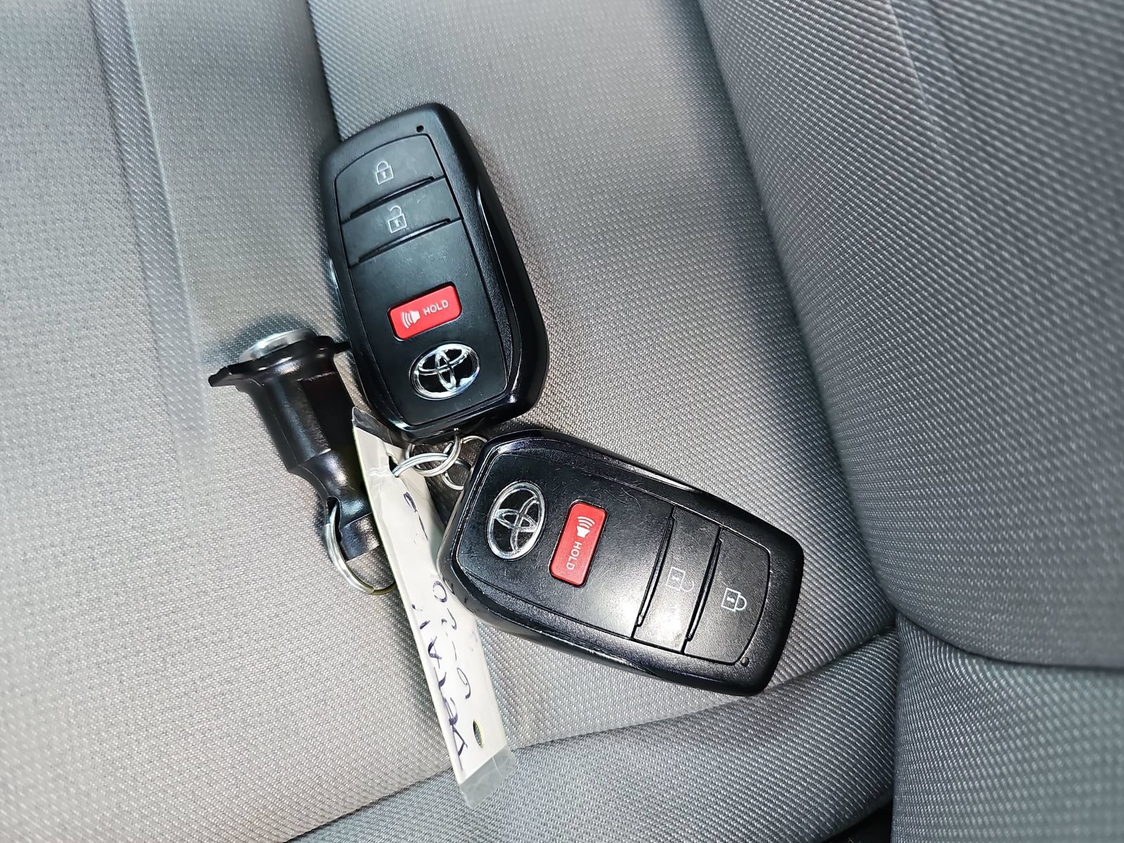 Used 2025 Toyota Tacoma TRD Sport AWD/4WD image 39