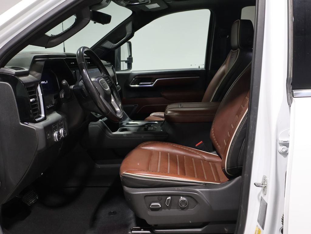 Used 2024 GMC Sierra 2500 Denali Ultimate image 13