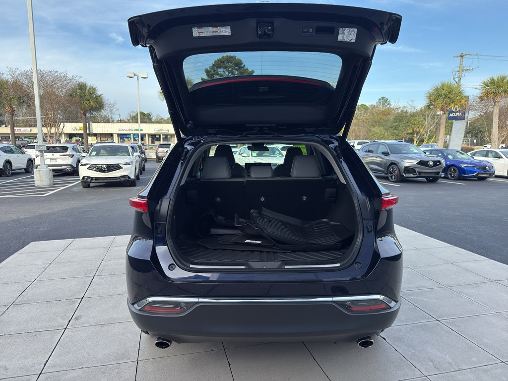 Used 2021 Toyota Venza XLE w/ Softex Package image 9