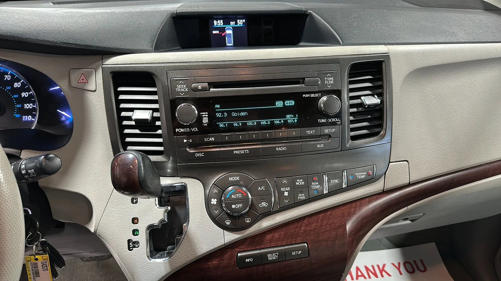 Used 2014 Toyota Sienna XLE FWD image 26