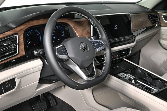 New 2026 Volkswagen Atlas SE image 4