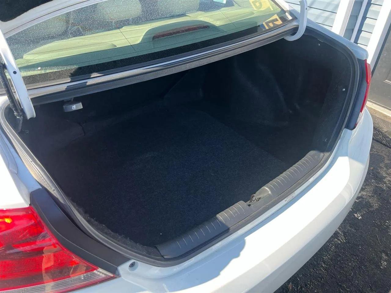 Used 2013 Honda Civic LX image 17