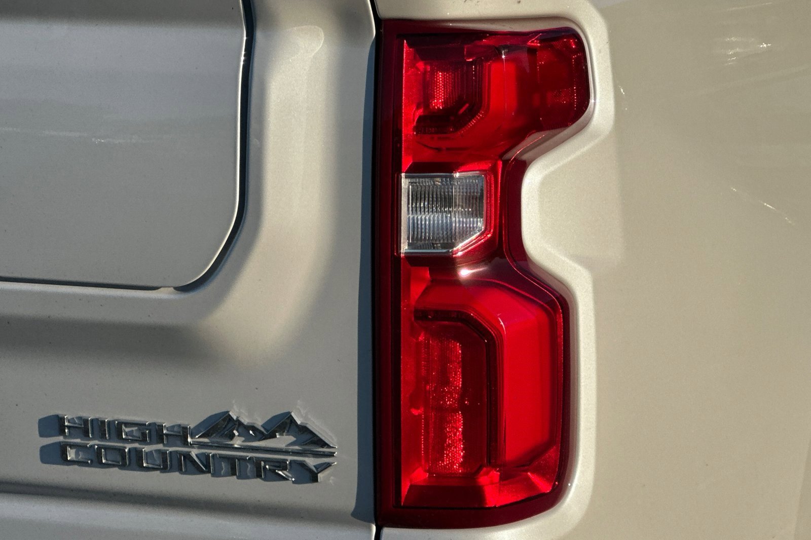 Used 2025 Chevrolet Silverado 1500 High Country w/ Technology Package image 50