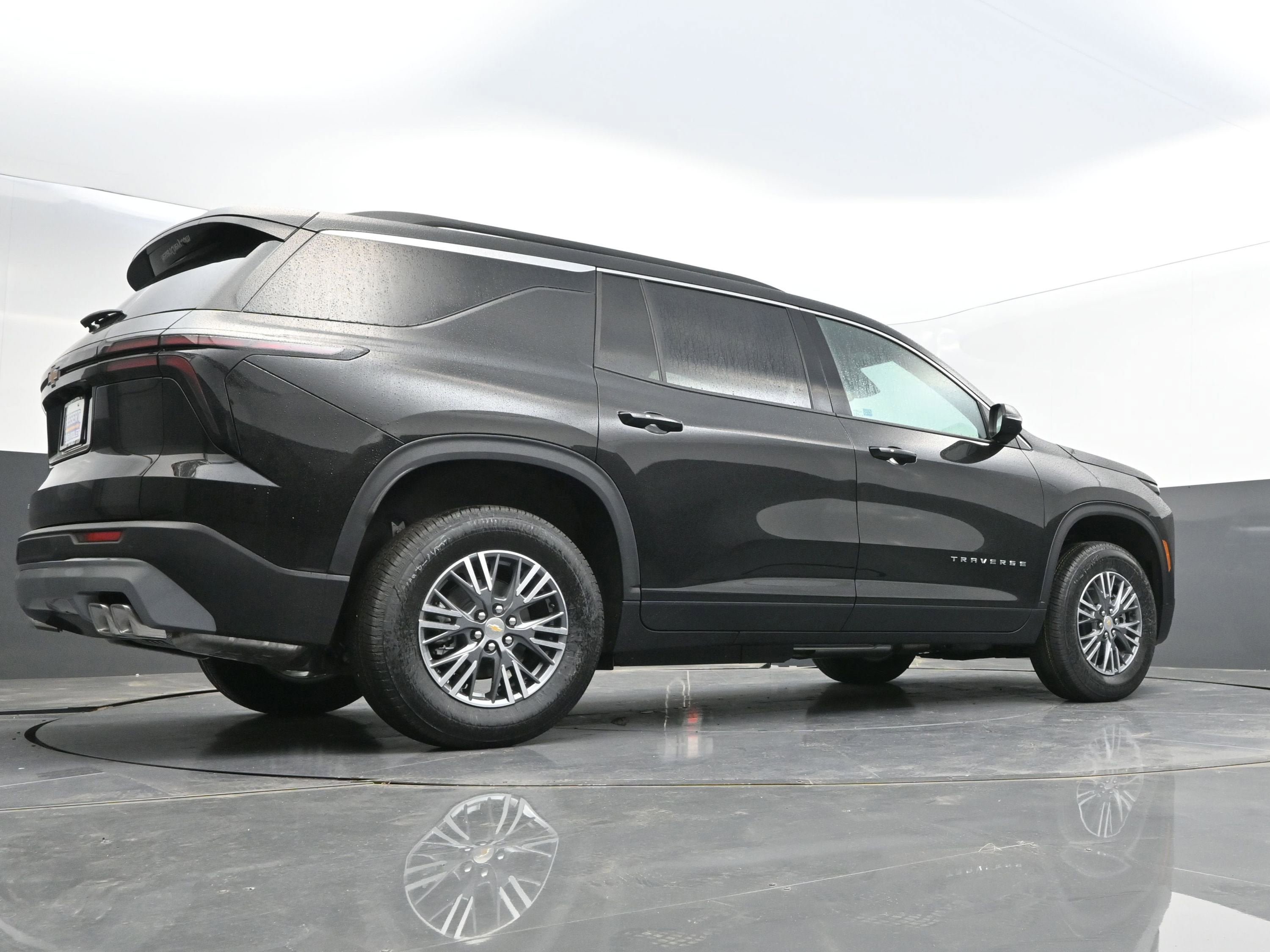 New 2026 Chevrolet Traverse LT FWD image 42
