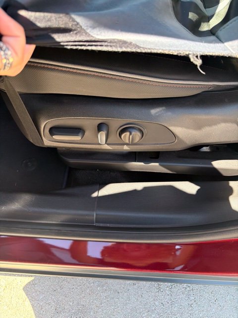 Used 2023 Chevrolet TrailBlazer RS w/ Sun and Liftgate Package FWD image 13