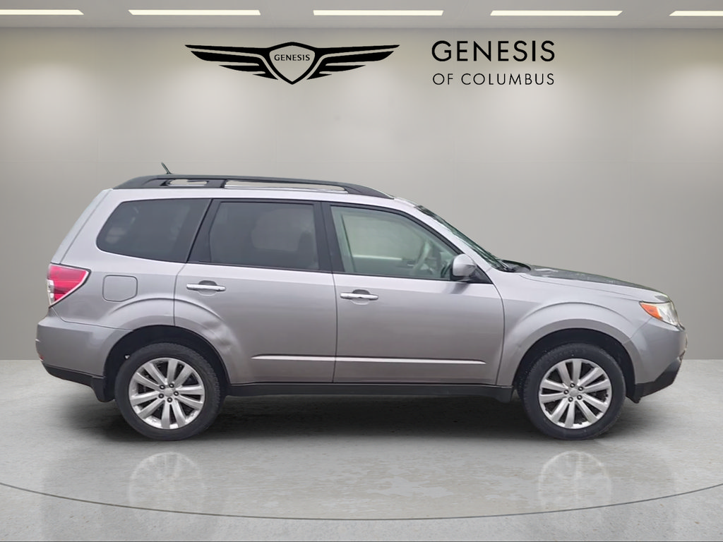 Used 2011 Subaru Forester 2.5X Premium w/ All-Weather Pkg AWD/4WD image 6