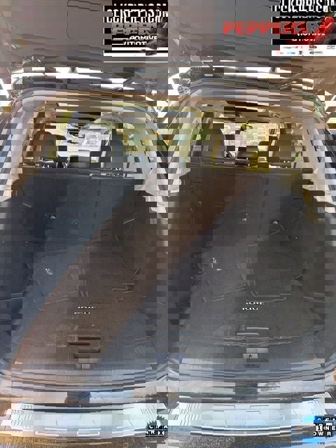 Used 2025 Nissan Rogue SL w/ Tech Package image 12