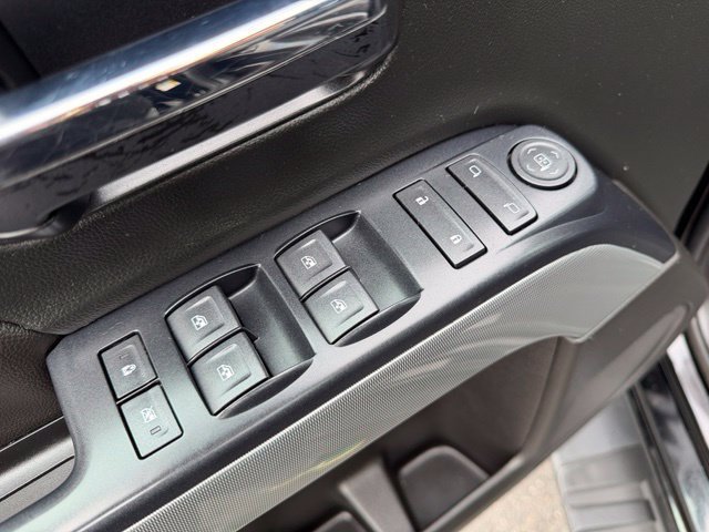 Certified 2018 Chevrolet Silverado 1500 LT w/ All Star Edition AWD/4WD image 23