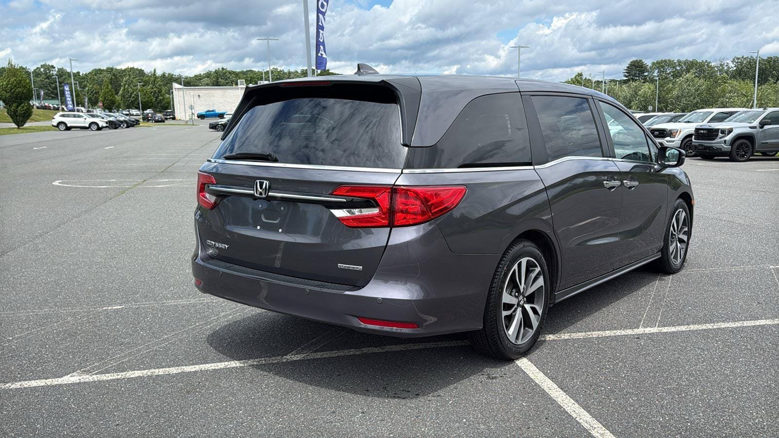 Used 2023 Honda Odyssey Touring image 6
