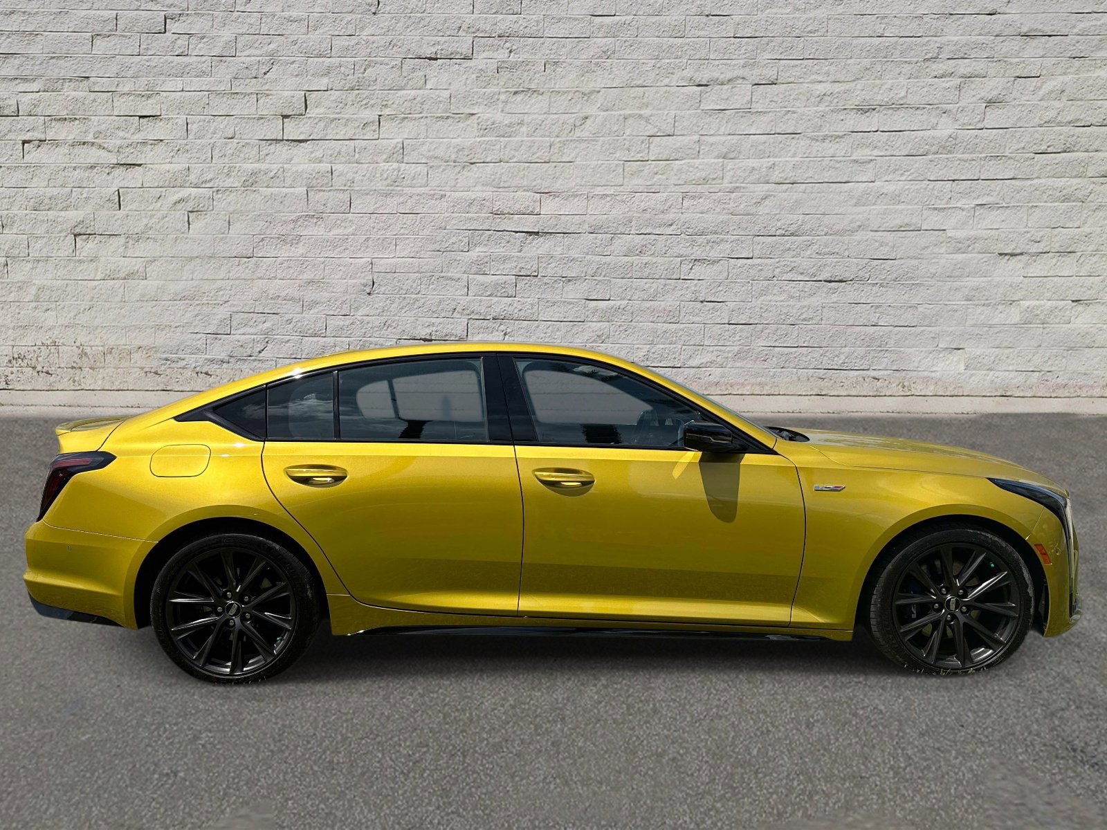 Used 2025 Cadillac CT5 V RWD image 6