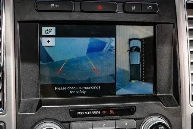Used 2017 Ford F250 Platinum w/ Platinum Ultimate Package AWD/4WD image 30