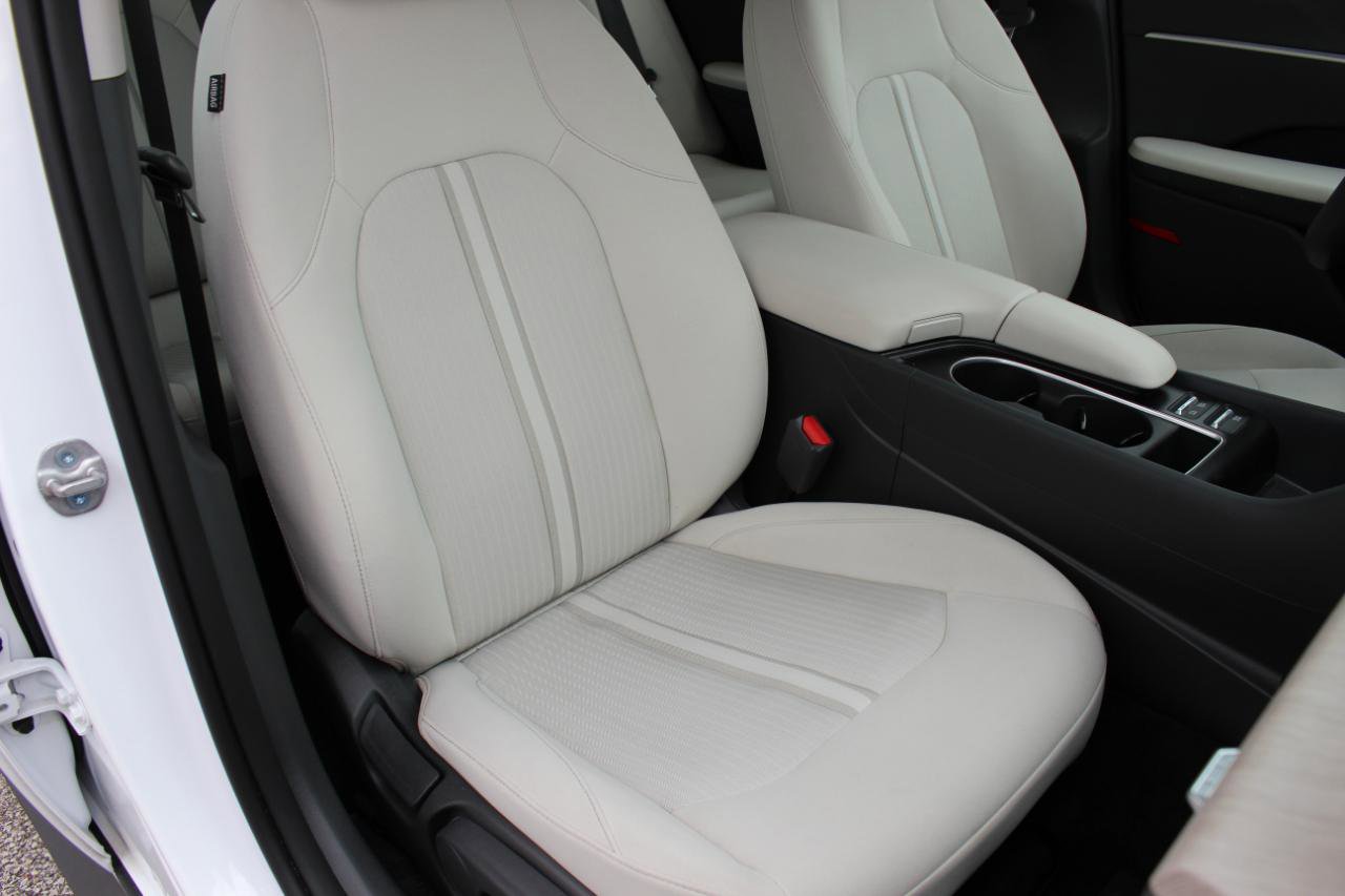 Used 2026 Hyundai Sonata Blue FWD image 23