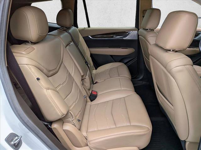 Used 2023 Cadillac XT6 Premium Luxury w/ Platinum Package AWD/4WD image 18