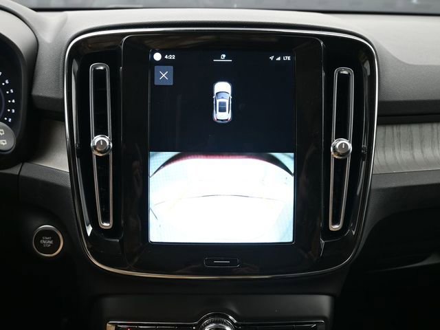 Used 2023 Volvo XC40 B4 Plus w/ Driver Assist Package FWD image 21