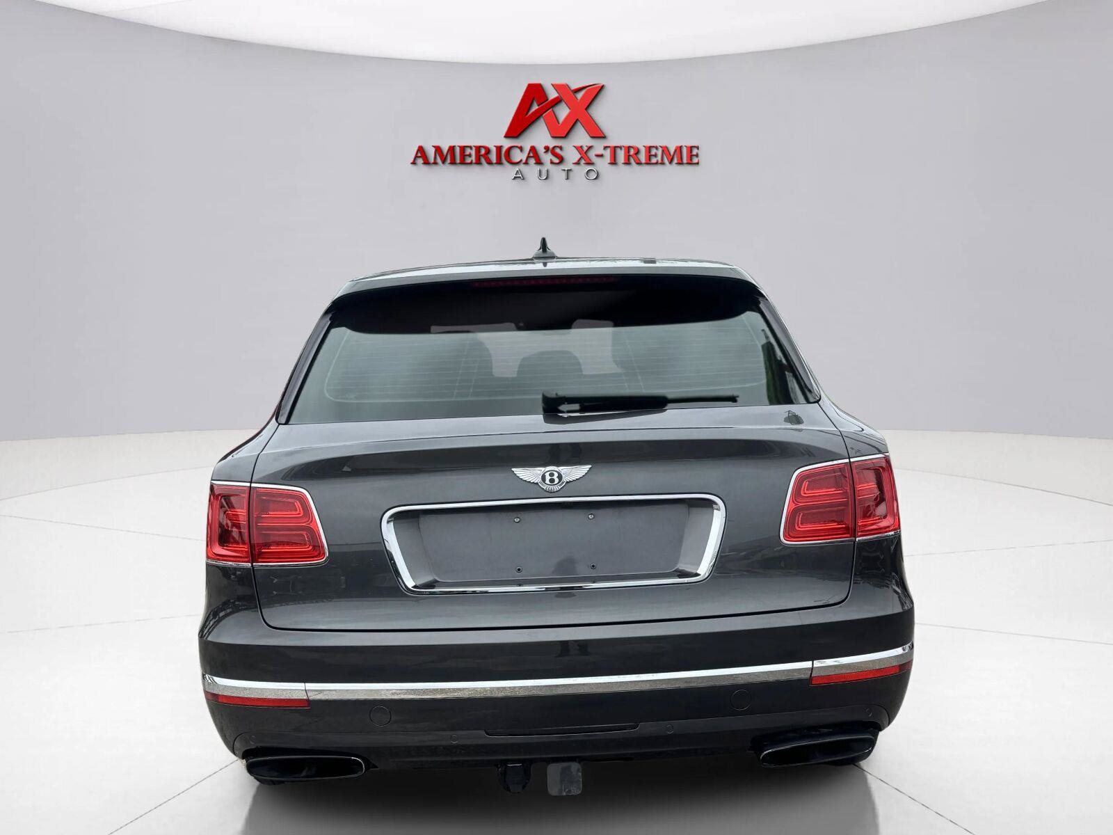 Used 2018 Bentley Bentayga AWD/4WD image 5