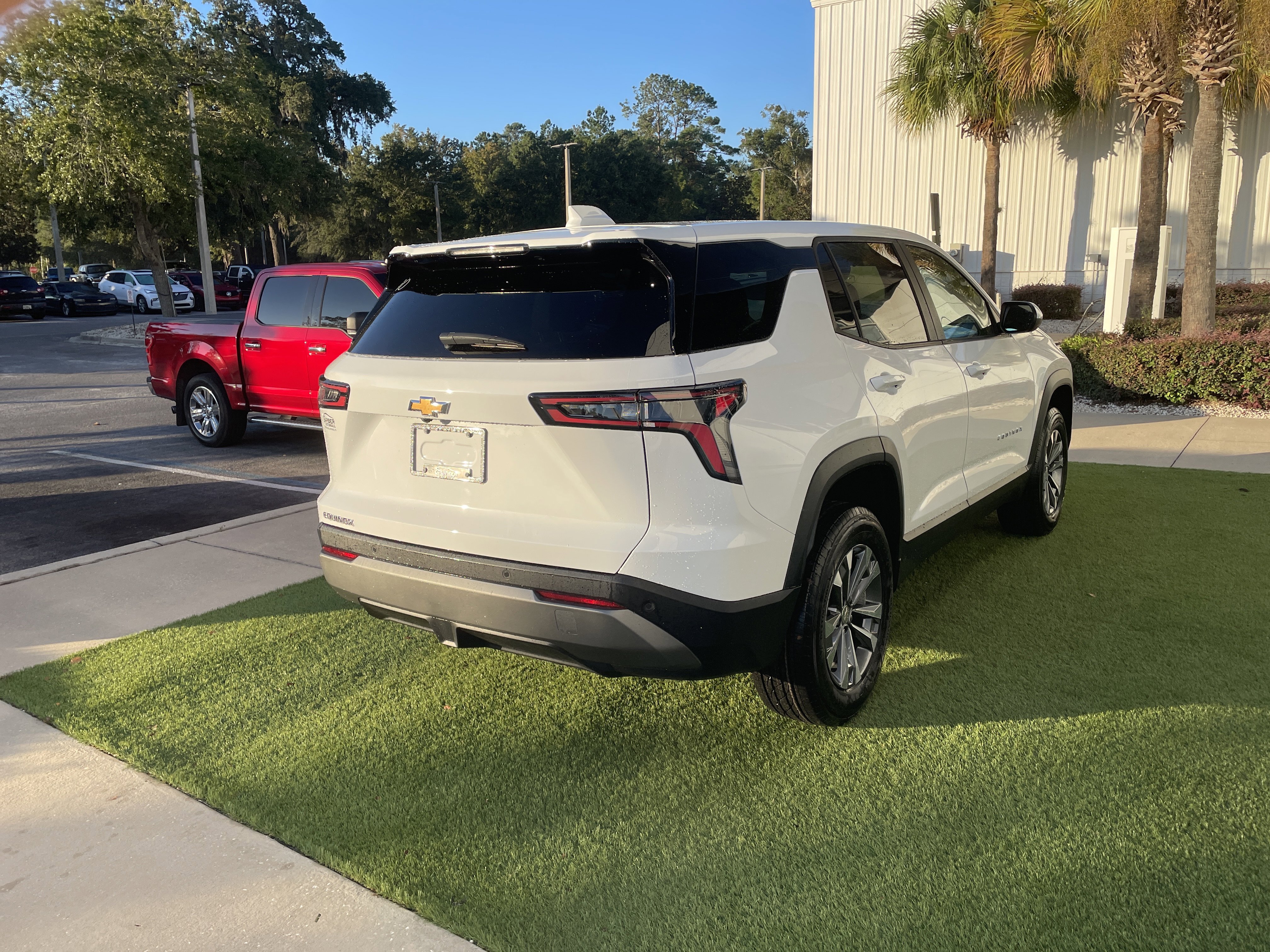New 2026 Chevrolet Equinox LT image 6