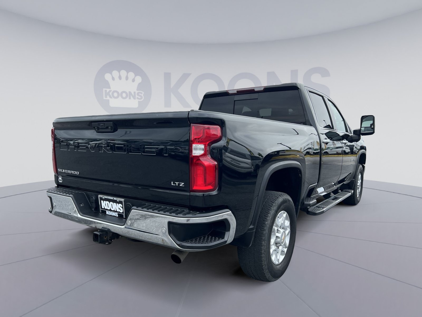 Used 2022 Chevrolet Silverado 2500 LTZ w/ LTZ Plus Package AWD/4WD image 7