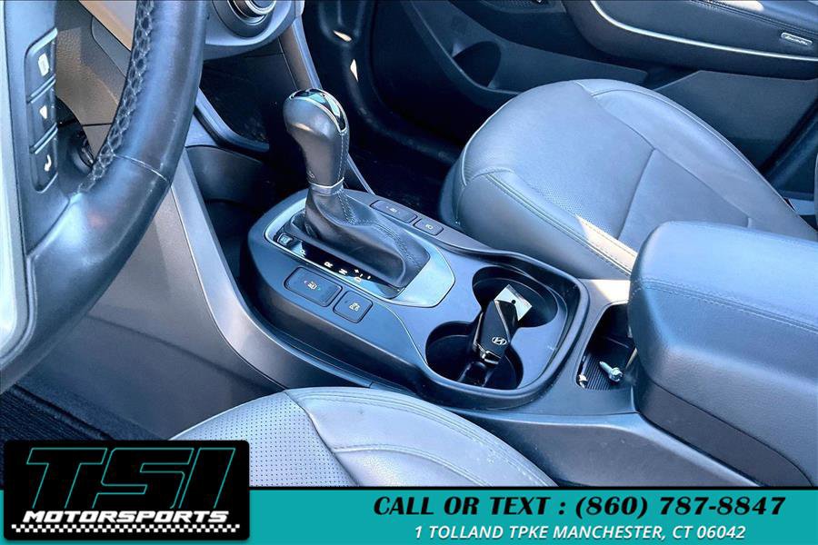 Used 2018 Hyundai Santa Fe Sport w/ 2.4L Tech Package 04 AWD/4WD image 15