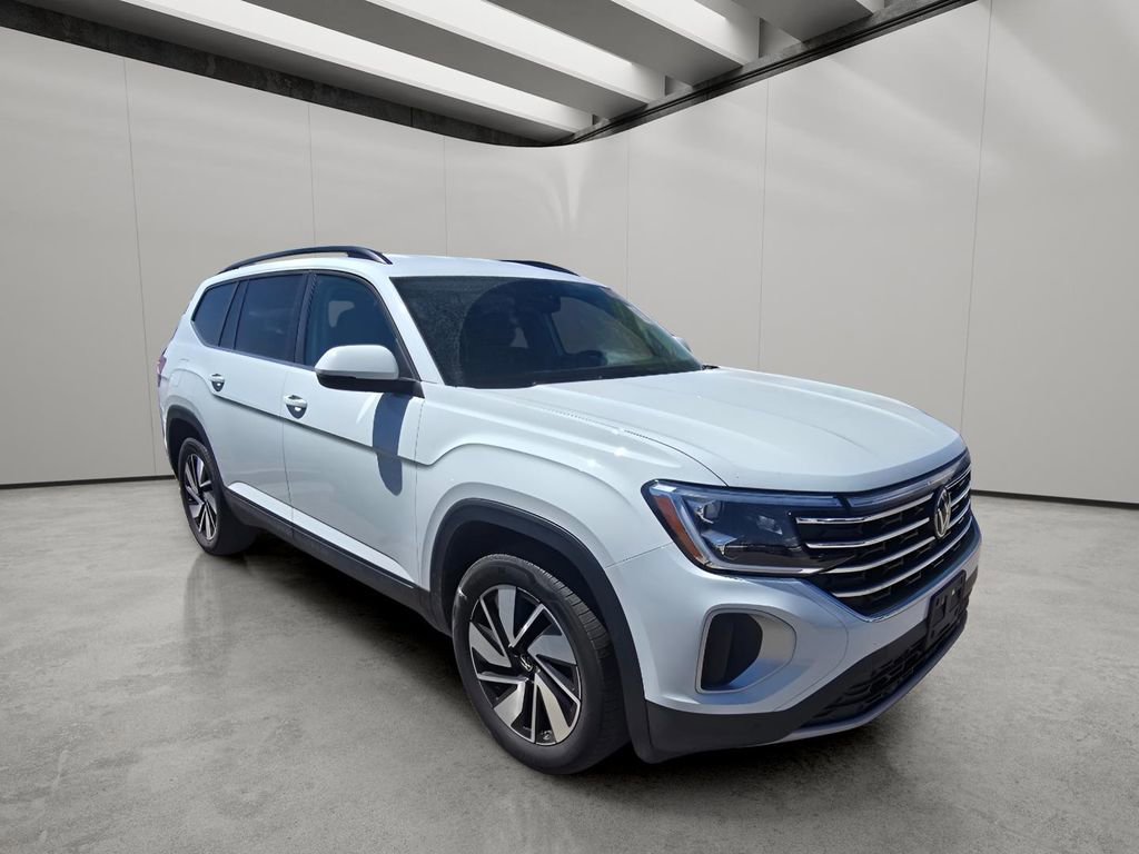 Used 2025 Volkswagen Atlas SE image 12