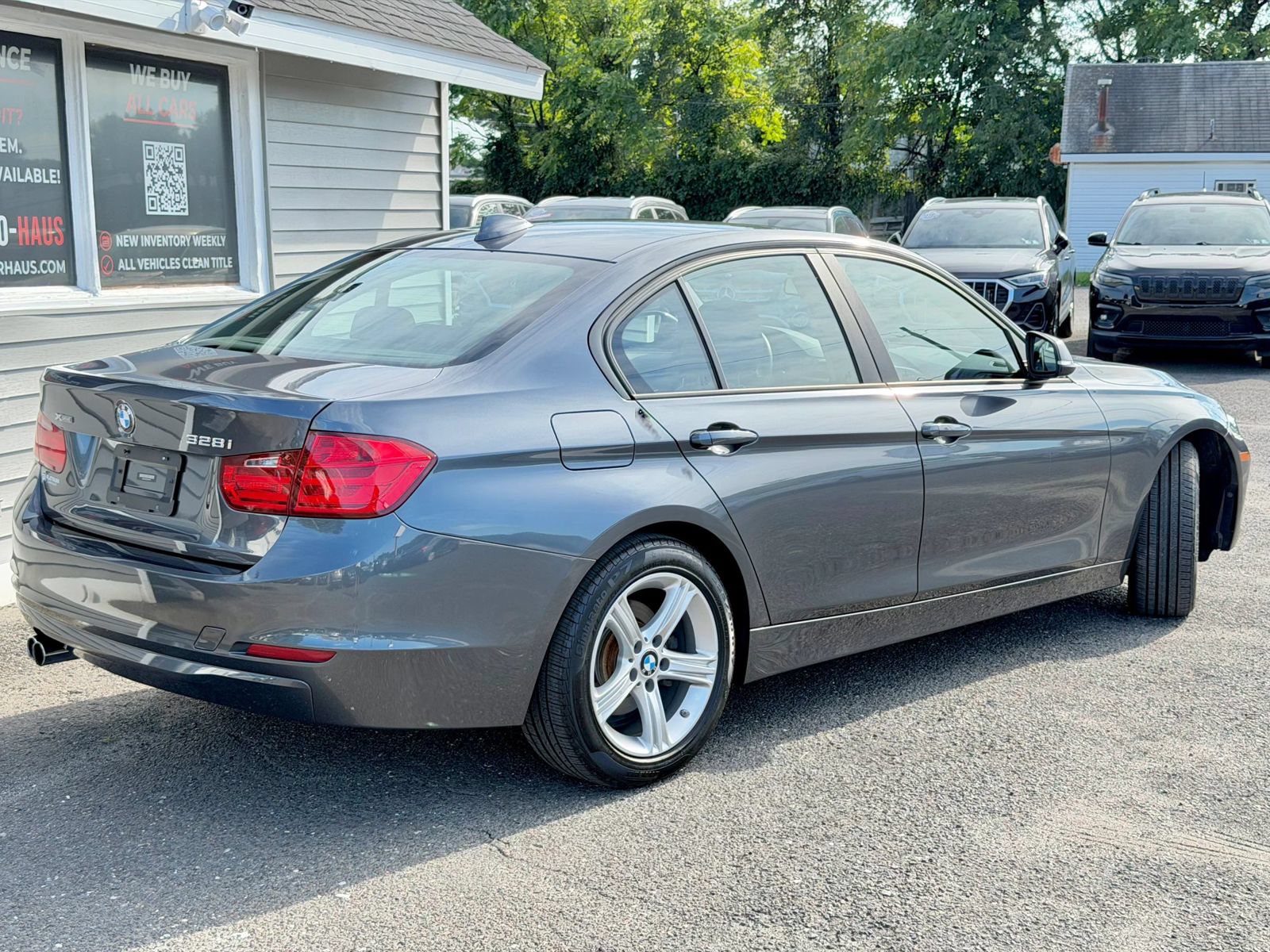 Used 2013 BMW 328i xDrive Sedan AWD/4WD image 13