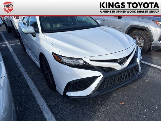 Used 2023 Toyota Camry SE