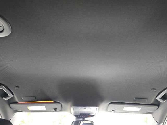 Used 2025 GMC Acadia Elevation w/ Elevation Premium Package image 39