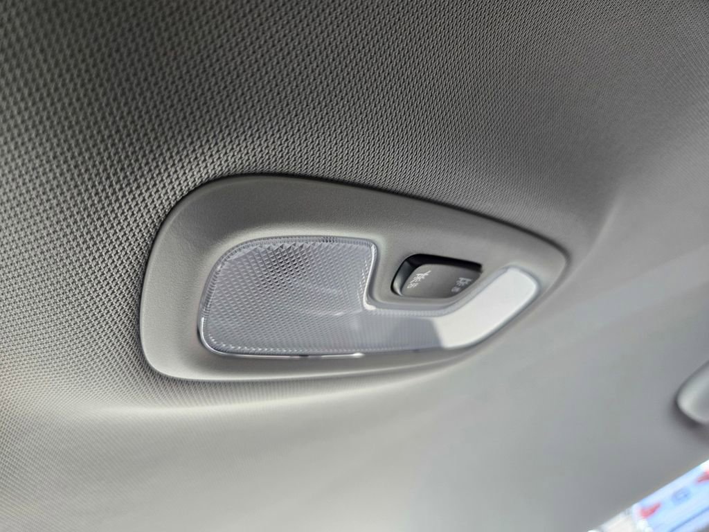 New 2026 Chevrolet TrailBlazer LT w/ Convenience Package FWD image 18