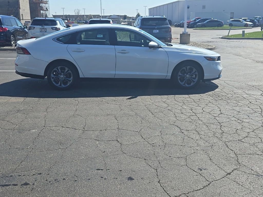 Used 2024 Honda Accord EX-L image 9