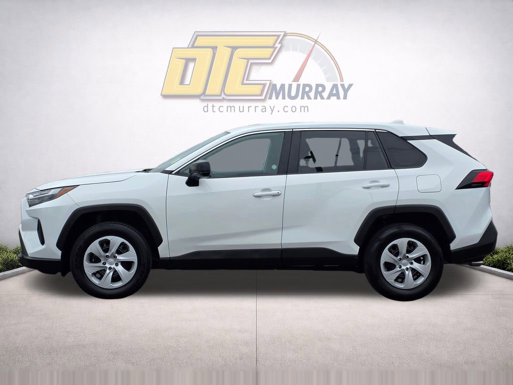 Used 2024 Toyota RAV4 LE AWD/4WD image 8