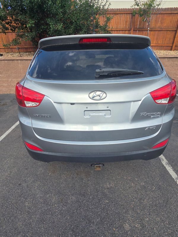 Used 2013 Hyundai Tucson Limited w/ Premium Pkg AWD/4WD image 3