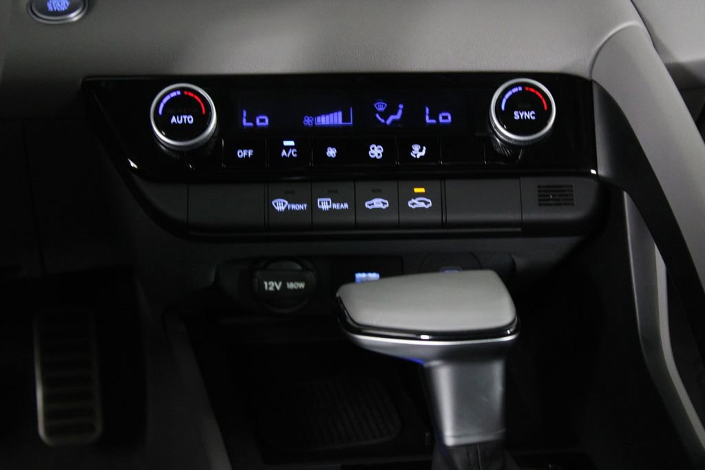 Used 2026 Hyundai Elantra Sport image 22