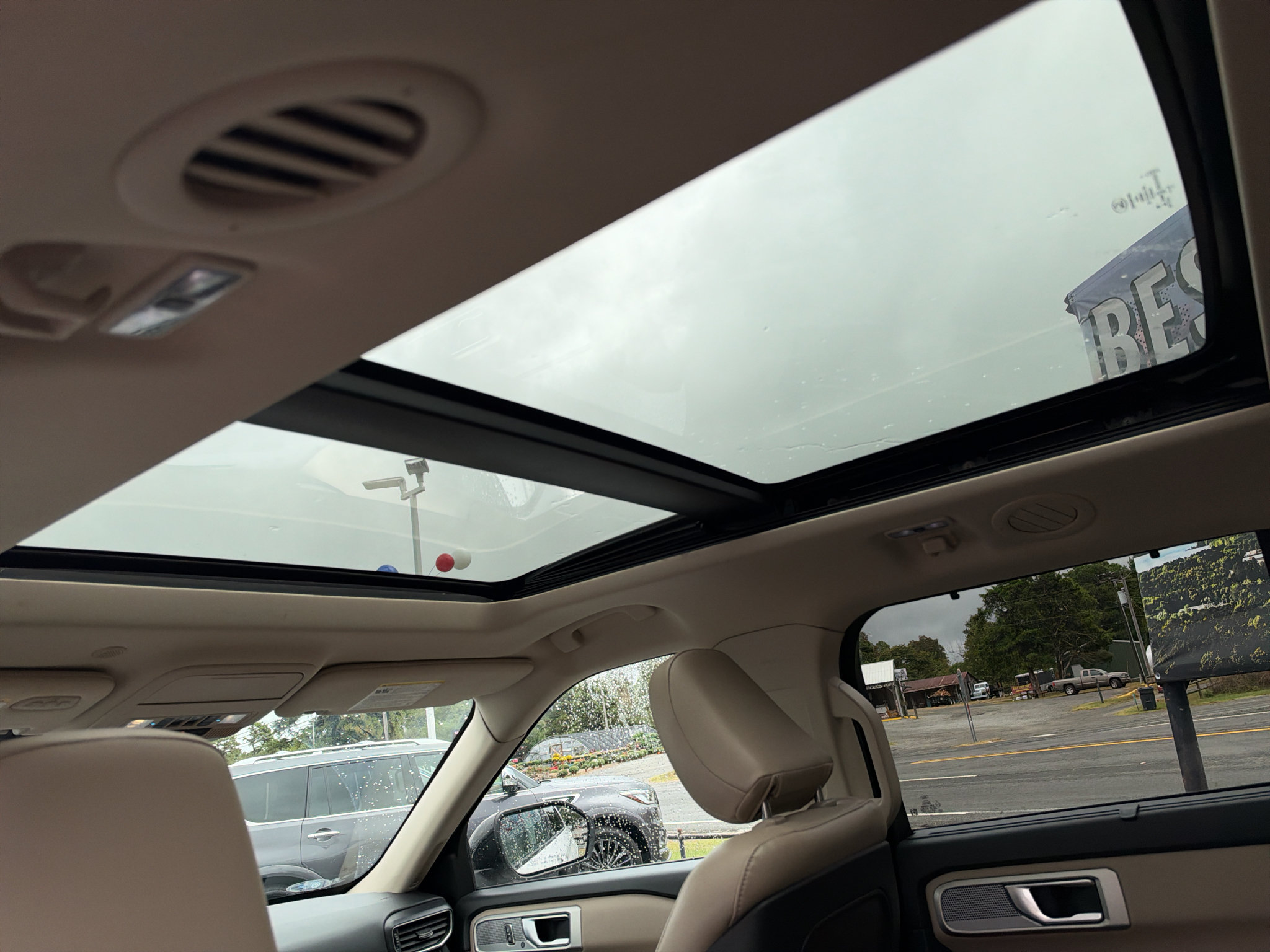 Used 2020 Ford Explorer Limited RWD image 14