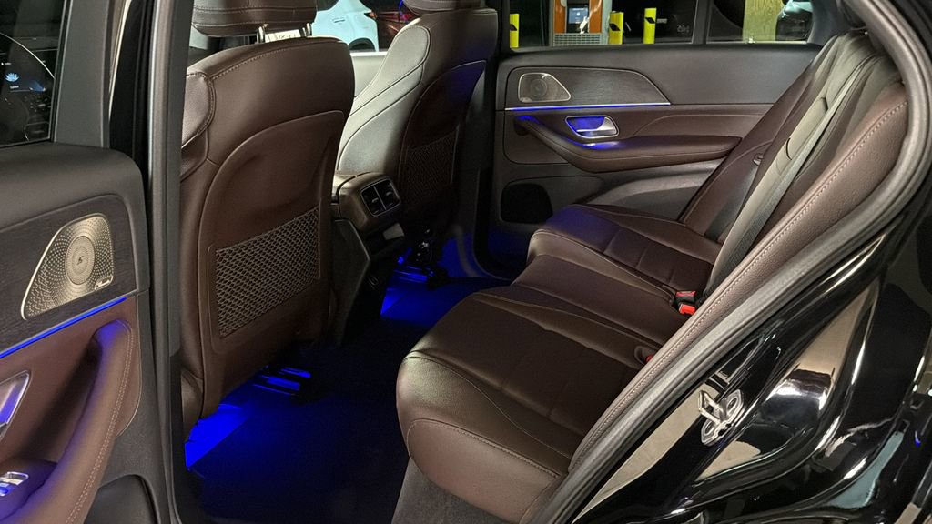 Used 2022 Mercedes-Benz GLE 350 4MATIC w/ Premium Package image 16