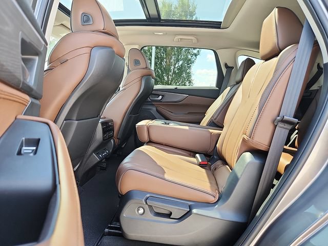 Certified 2024 Acura MDX w/ Advance Package AWD/4WD image 10