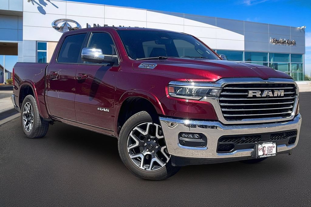 Used 2025 RAM 1500 Laramie AWD/4WD image 12