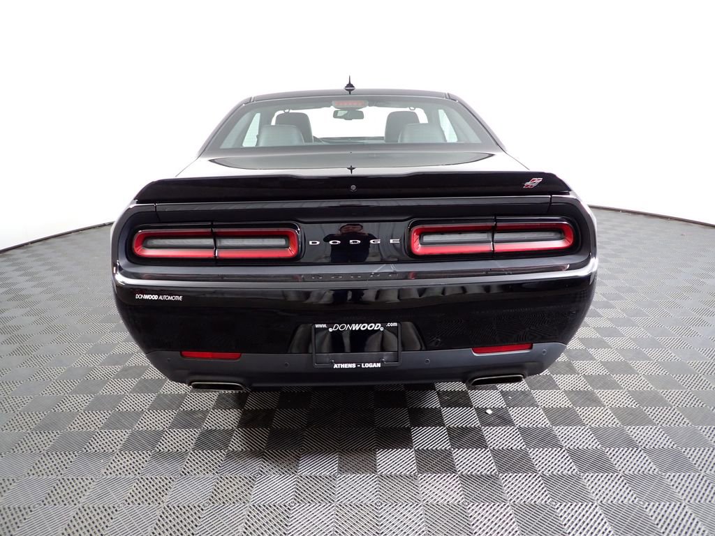 Used 2018 Dodge Challenger GT image 16