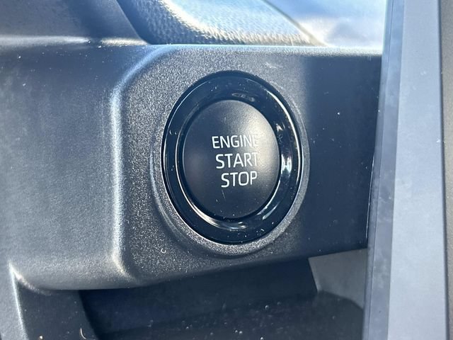 Used 2024 Toyota Tacoma SR5 AWD/4WD image 24