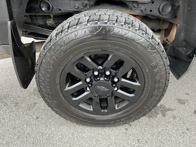 Used 2019 Chevrolet Silverado 2500 LT w/ Midnight Edition AWD/4WD image 19