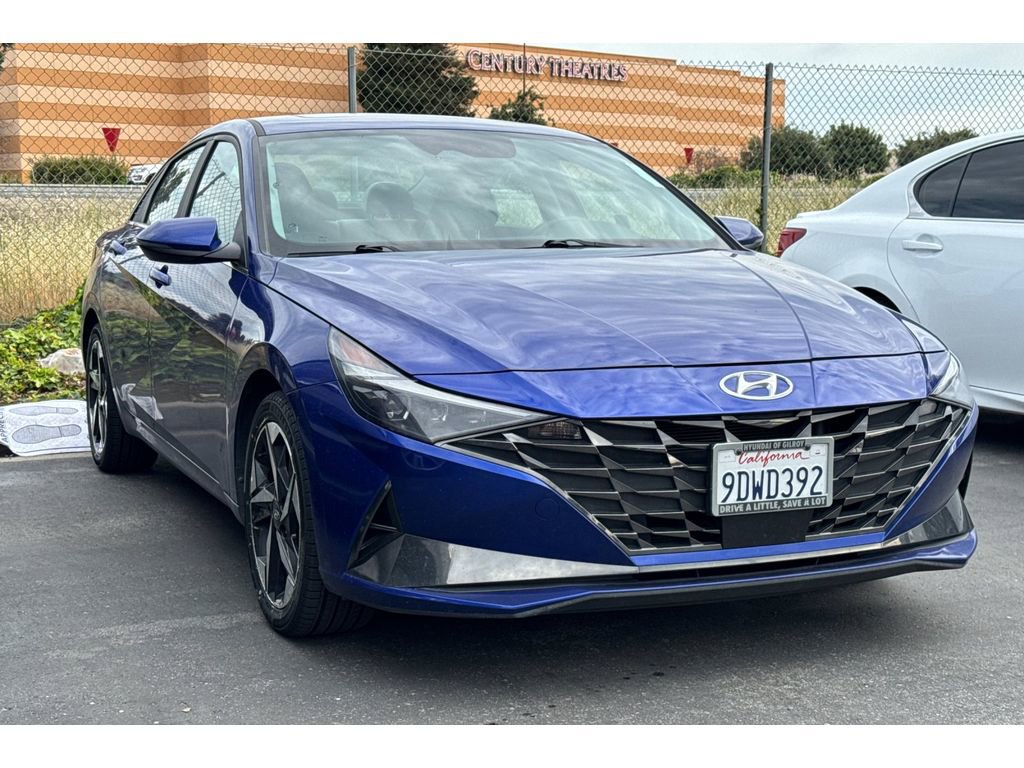 Used 2023 Hyundai Elantra Limited image 2