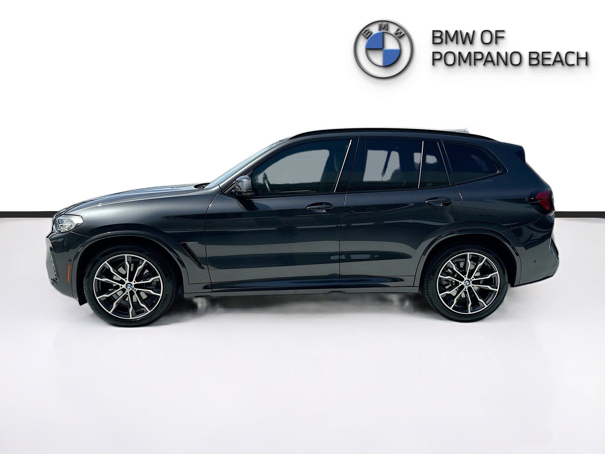 Used 2024 BMW X3 sDrive30i w/ M Sport Package RWD image 4