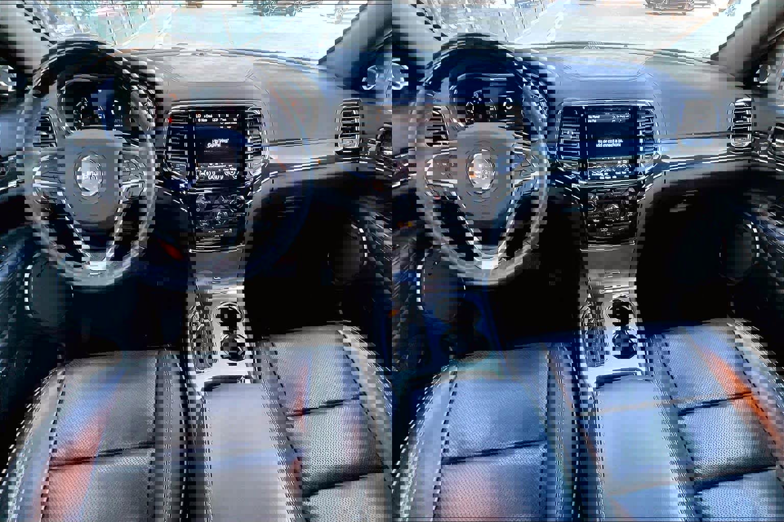 Used 2019 Jeep Grand Cherokee Overland image 13