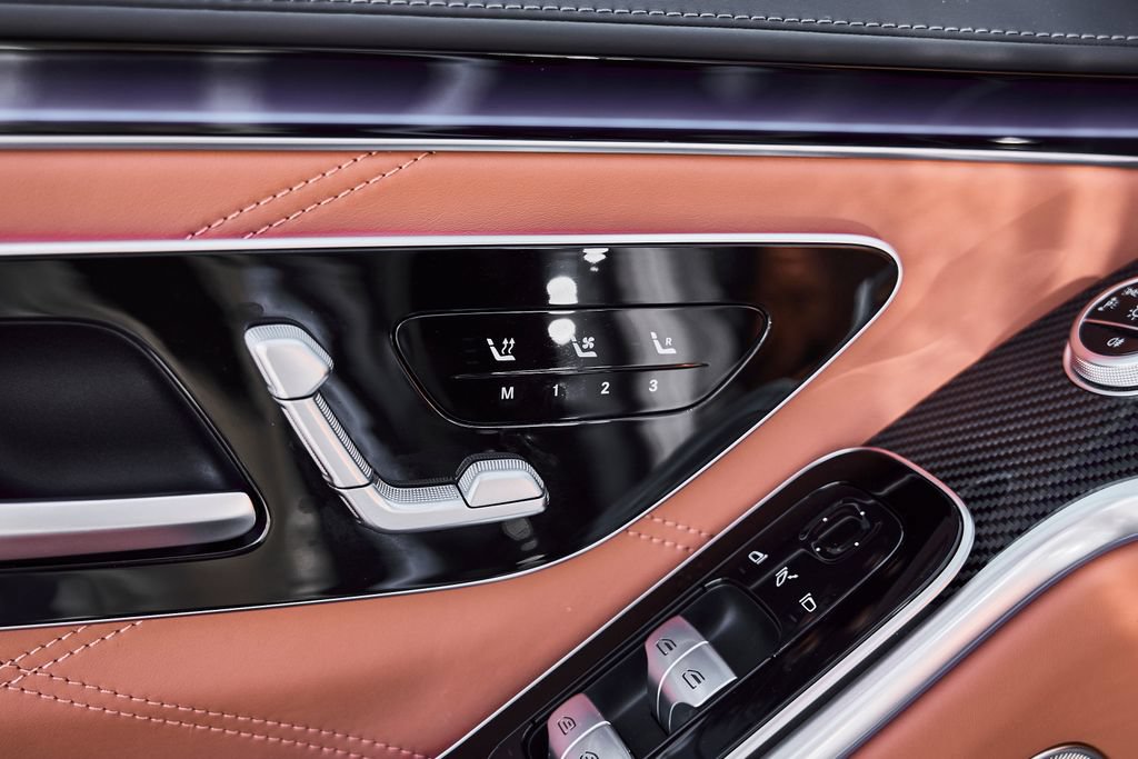 Used 2024 Mercedes-Benz S 63 AMG S image 35