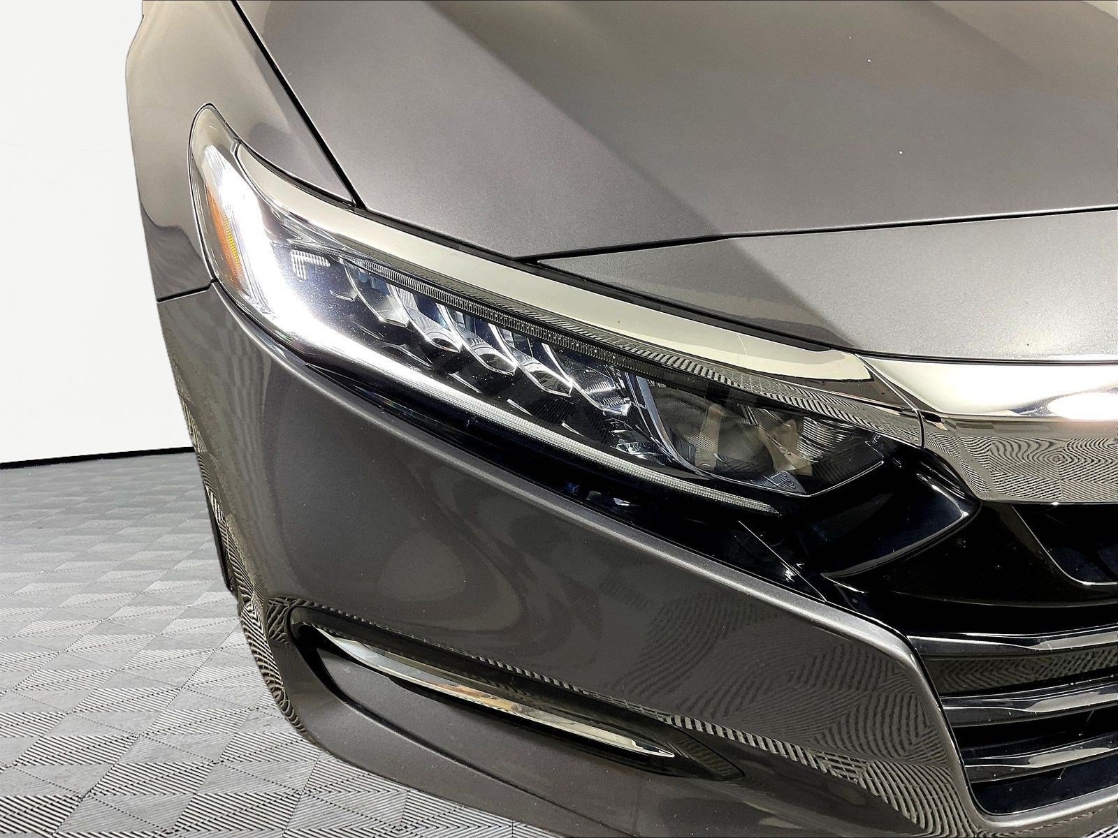 Used 2018 Honda Accord EX-L image 32