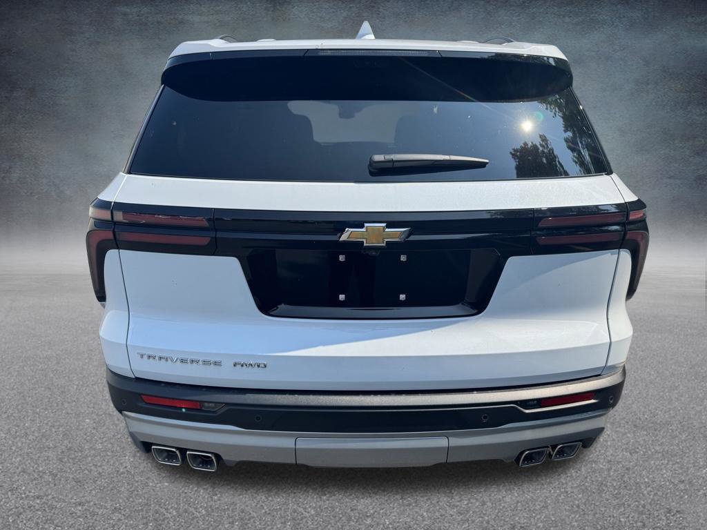 New 2026 Chevrolet Traverse LT w/ Driver Confidence Package AWD/4WD image 7