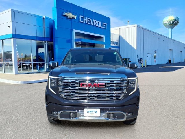 Used 2024 GMC Sierra 1500 Denali w/ Denali Reserve Package AWD/4WD image 9