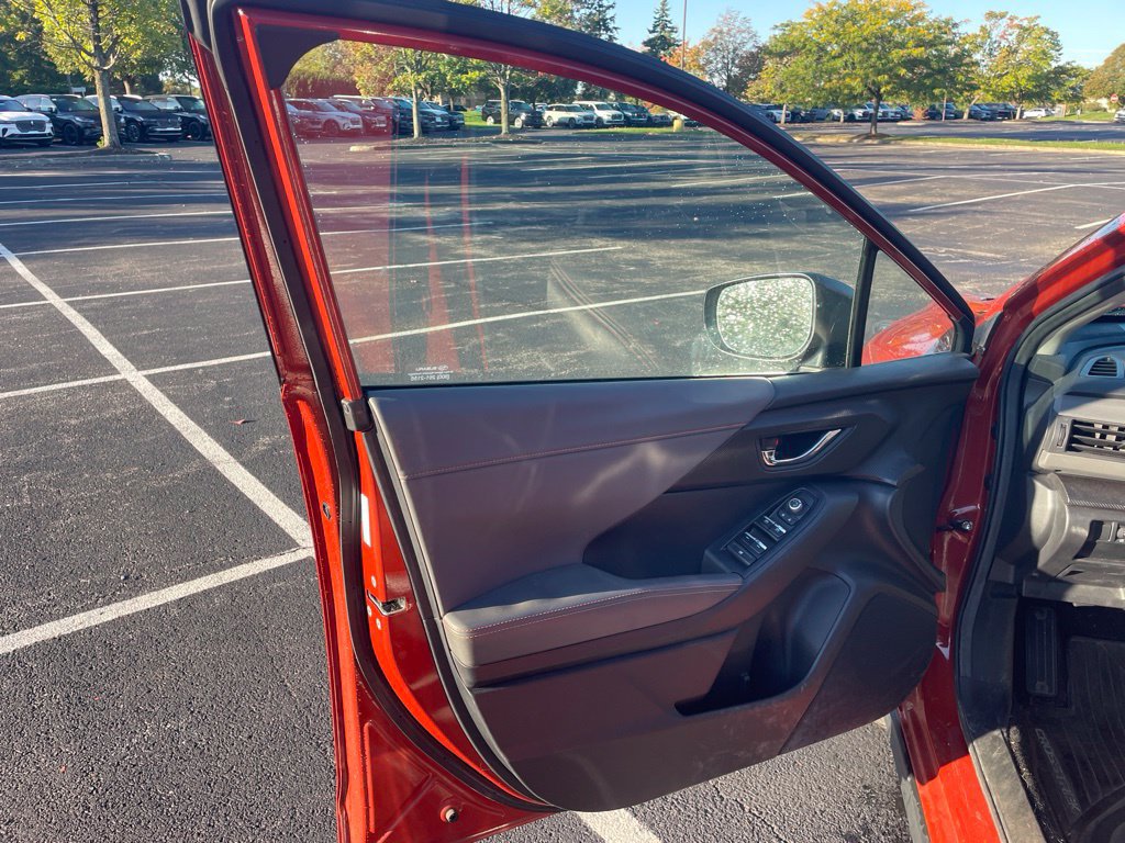 Used 2024 Subaru Crosstrek 2.5i Limited w/ Crosstrek Mirror Package AWD/4WD image 9