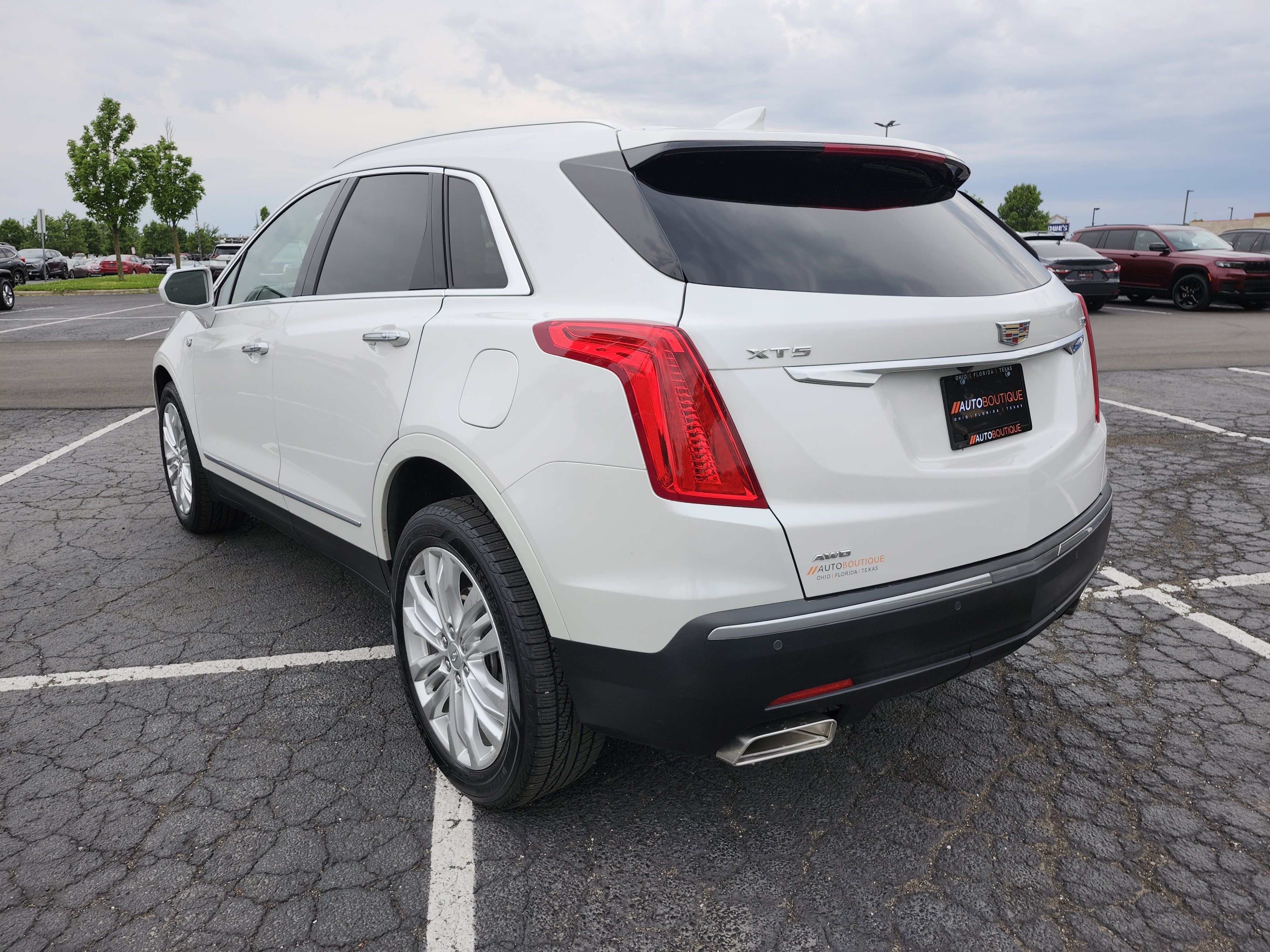 Used 2018 Cadillac XT5 Premium Luxury AWD/4WD image 17