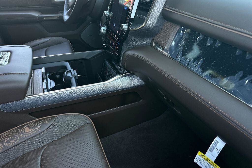 New 2026 RAM 1500 Limited AWD/4WD image 15