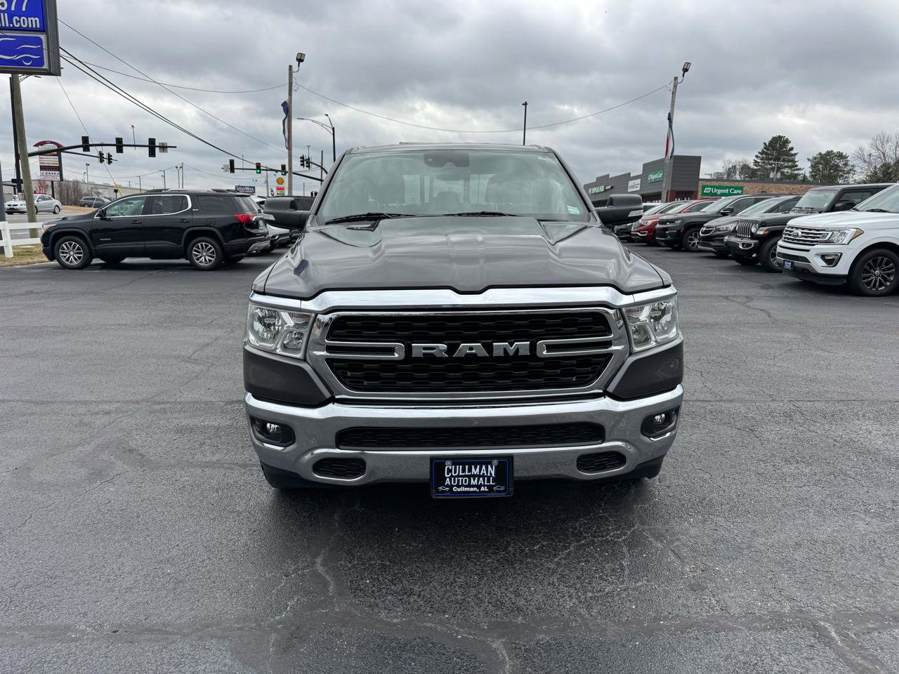 Used 2022 RAM 1500 Big Horn AWD/4WD image 3