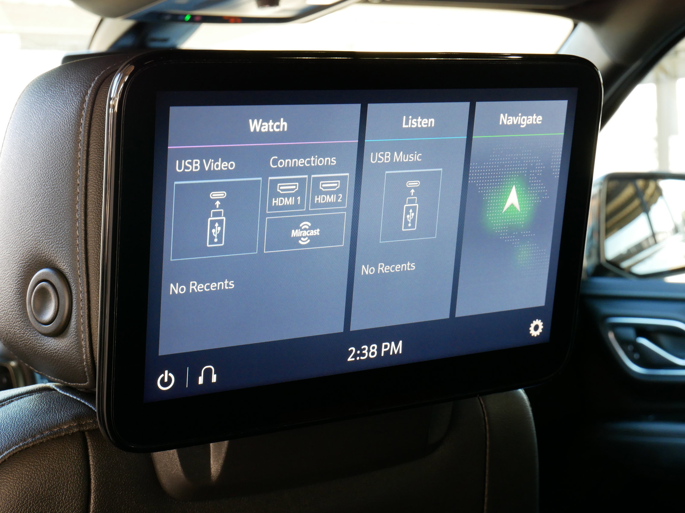 Used 2021 Chevrolet Suburban Z71 w/ Rear Media and Nav Package image 32